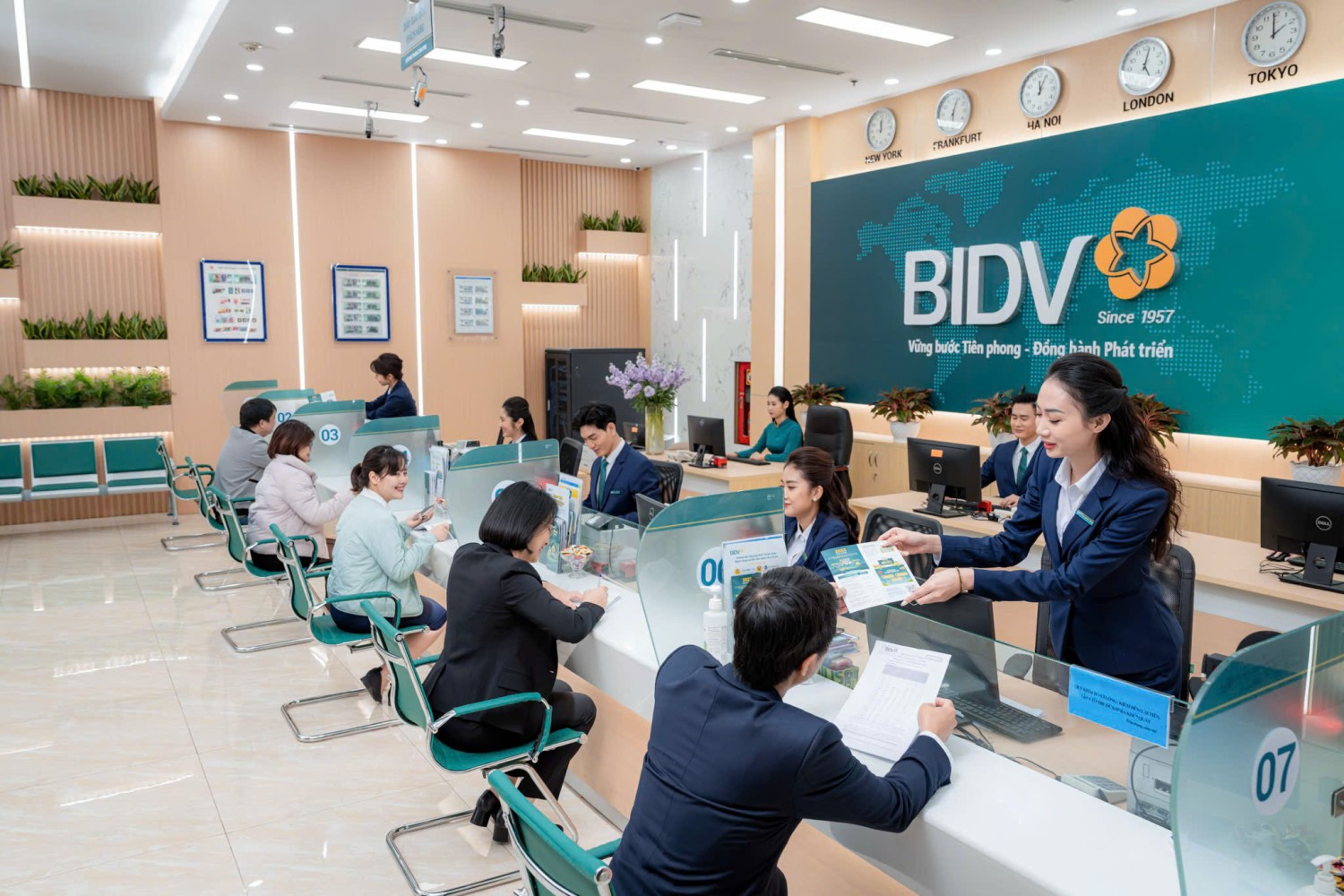 Mỗi ngày một phút - để chủ trương của Đảng gần hơn với đời sống số của cán bộ ngân hàng